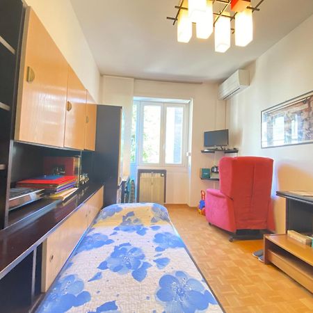 Beada Home, A Pochi Passi Dal Centro Storico Milano E Navigli, Con Fermata Metropolitana Sotto Casa Exterior photo