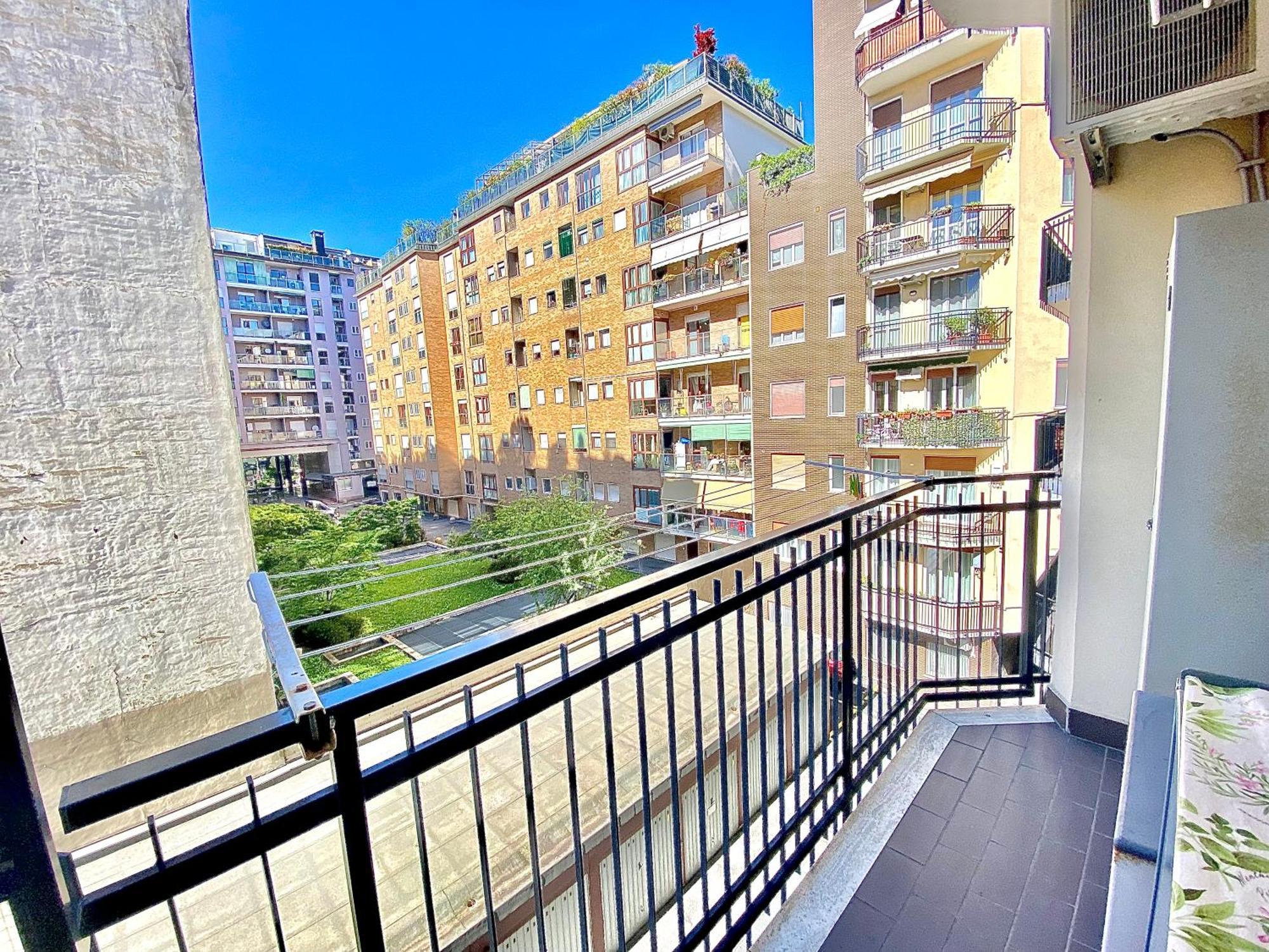 Beada Home, A Pochi Passi Dal Centro Storico Milano E Navigli, Con Fermata Metropolitana Sotto Casa Exterior photo